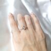Anillo plata Piedra luna "VESNA" | Feminidad - Imagen 2