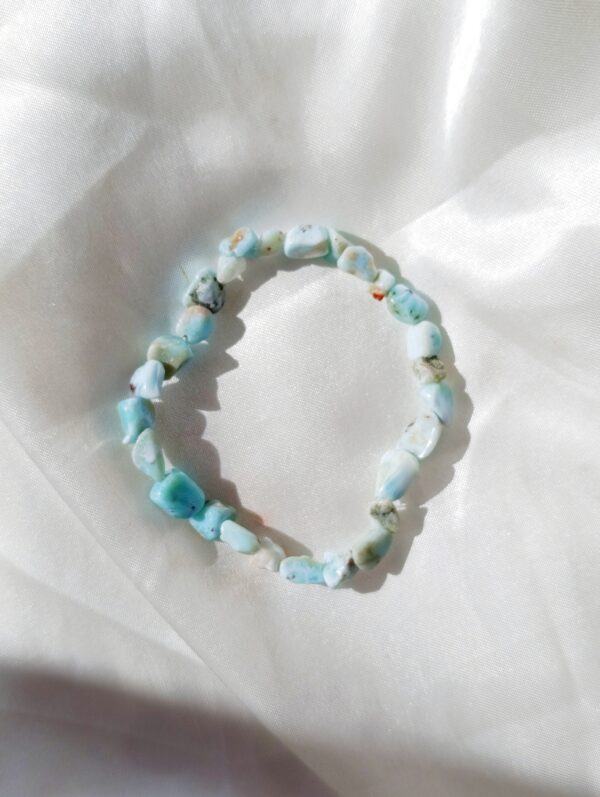 Pulsera irregular Larimar | Serenidad