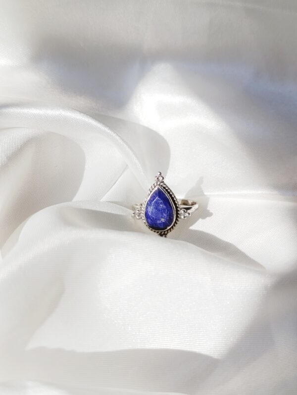 Anillo Plata Zafiro "PÉTALO" | Claridad