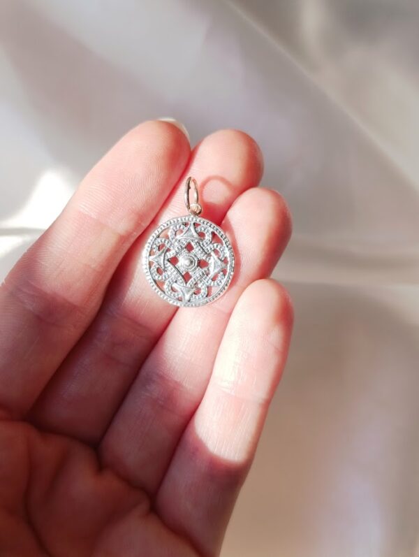 Colgante Plata | Escudo vikingo - Imagen 2