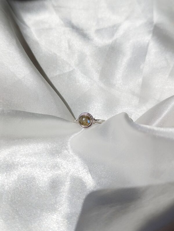 Anillo Plata Labradorita "PEONIA" | Transformación