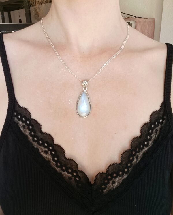 Colgante plata Piedra luna | Feminidad - Imagen 4