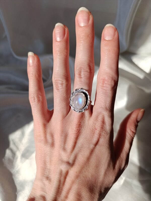 Anillo plata piedra luna "MAKTUB" | Intuición - Imagen 3